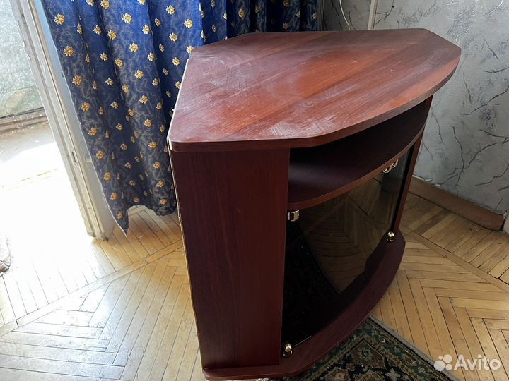 Тумба под телевизор бу со стеклянными дверцами