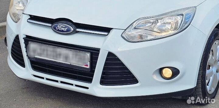 Бампер передний Ford Focus 3 белый