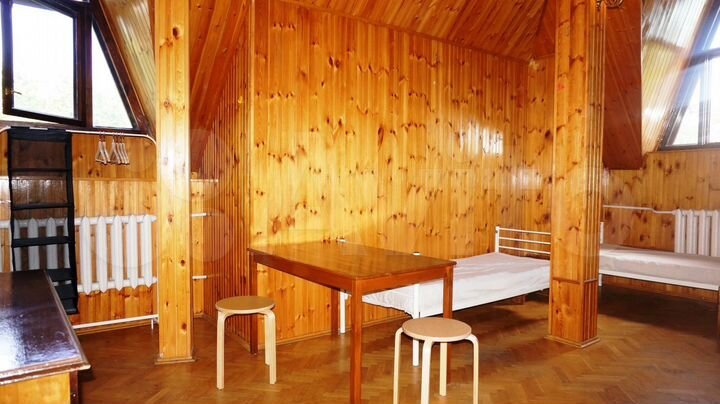 Комната 20 м² в 5-к., 2/2 эт.