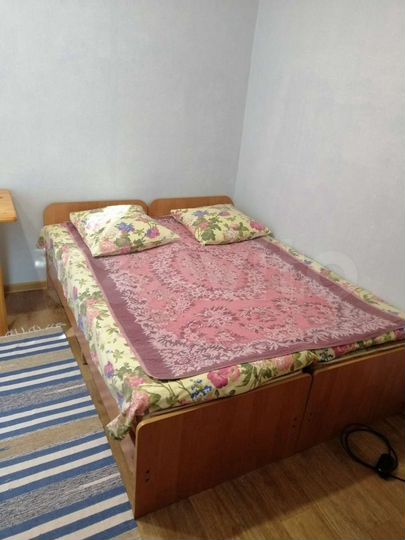 Комната 10 м² в 6-к., 1/2 эт.