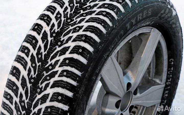 Nokian Tyres Hakkapeliitta 9 SUV 215/60 R17 100T