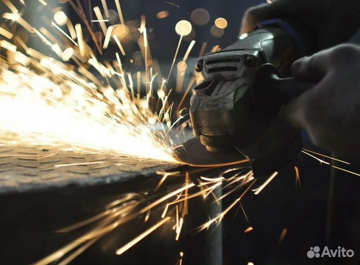 Помощник сварщика