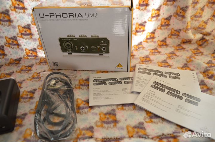 Внешняя звуковая карта usb behringer U-phoria UM2