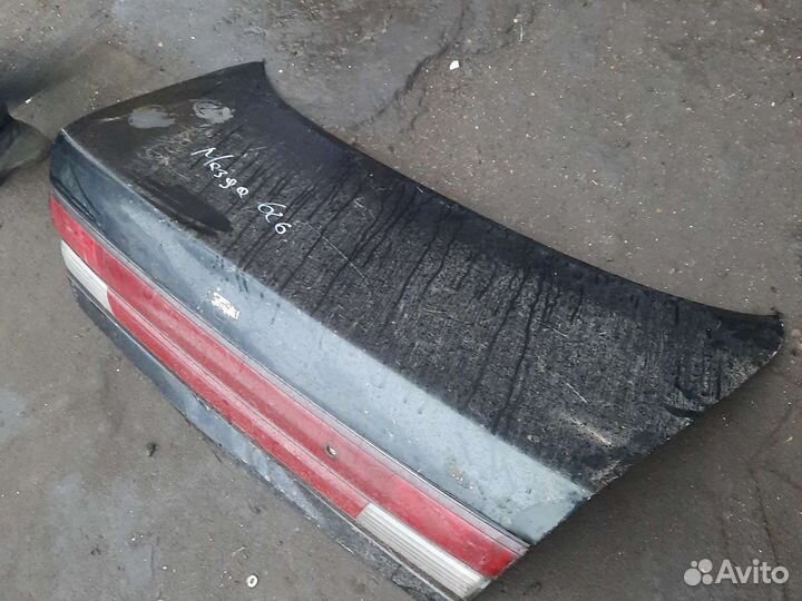 Крышка багажника mazda 626