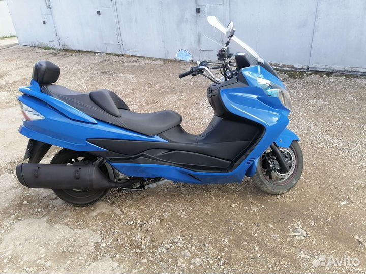 Продам скутер suzuki sky wave 400