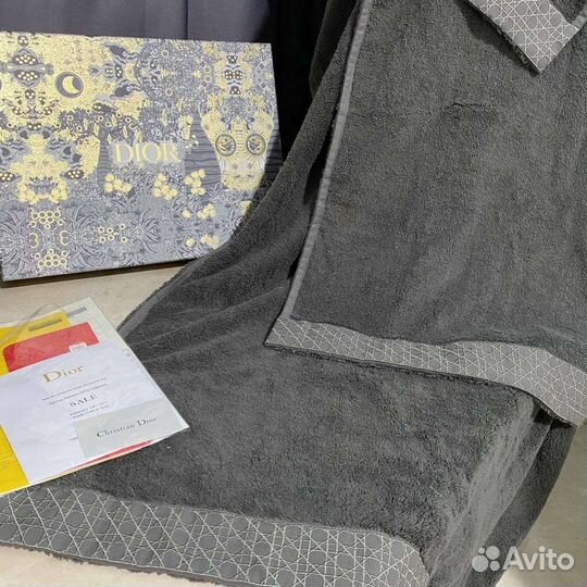 Набор махровых полотенец полотенца диор dior