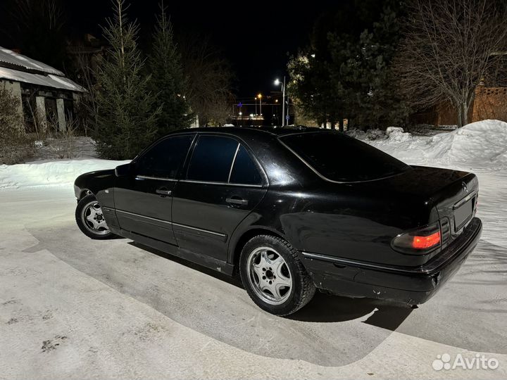 Mercedes-Benz E-класс 2.0 МТ, 1998, 200 000 км