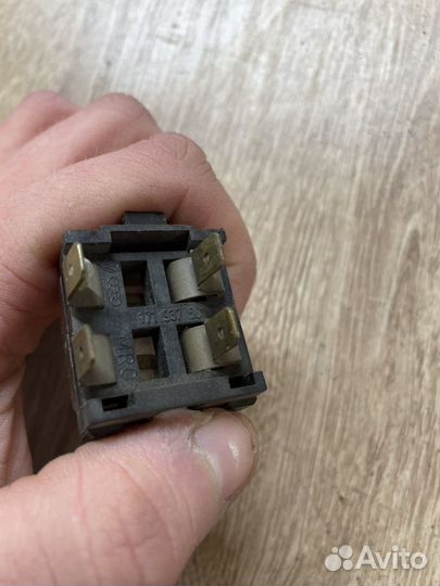 Блок предохранителей VW Golf 1 Mk1