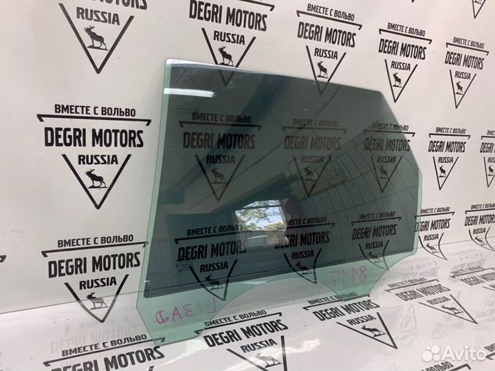 Стекло задней двери левое Volvo V50 (2004-2012)