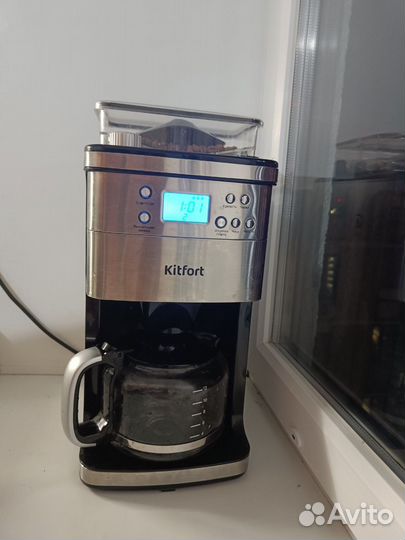 Лучшая капельная кофемашина Kitfort kt-705