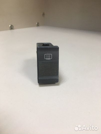 Кнопка обогрева заднего стекла Ауди 100 С4