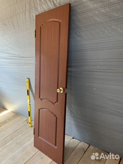 Две Двери левая и правая с порогом в санузел