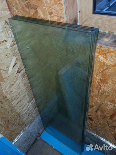 Стеклянная полка