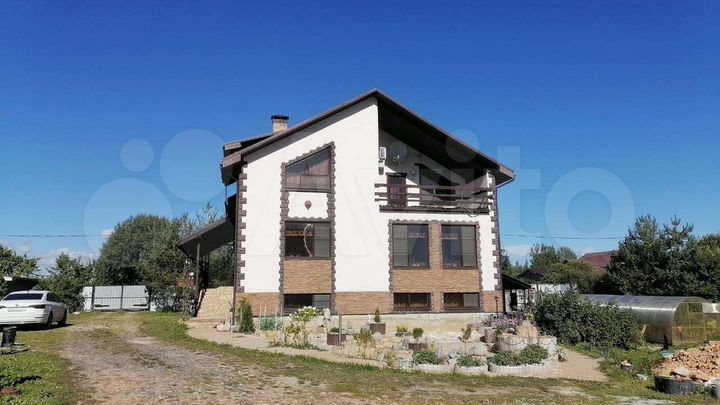 Коттедж 470 м² на участке 40 сот.