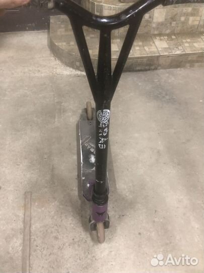 Трюковой самокат кастом в парк