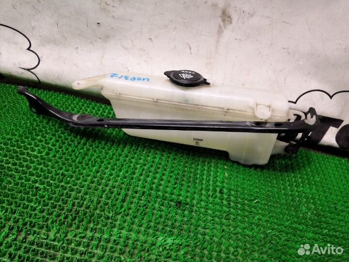 Бачок стеклоомывателя задний Lexus Ls430