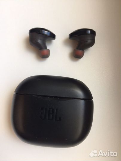 Беспроводные наушники jbl