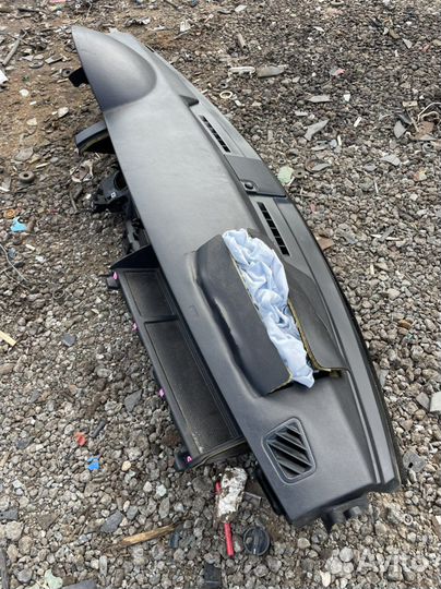 Рейндж ровер спорт 1 торпедо подушка не подписана