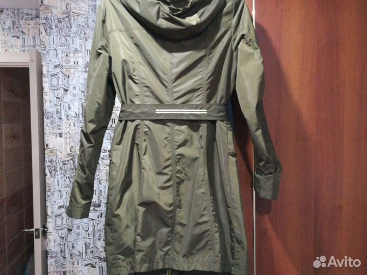 Плащ женский