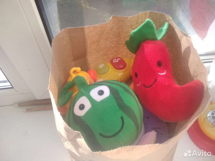 Заводные и музыкальные игрушки пакетом