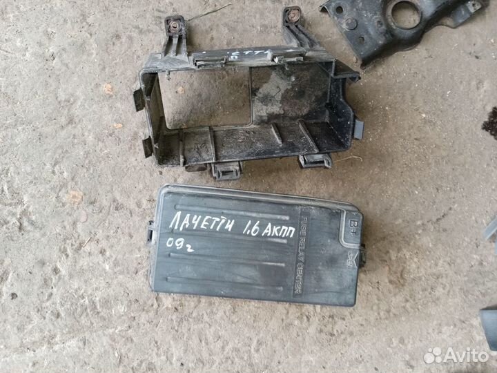 Блок предохранителей Шевроле Лачетти 09г 1.6 АКПП