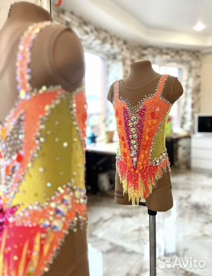 Купальник для художественной гимнастики