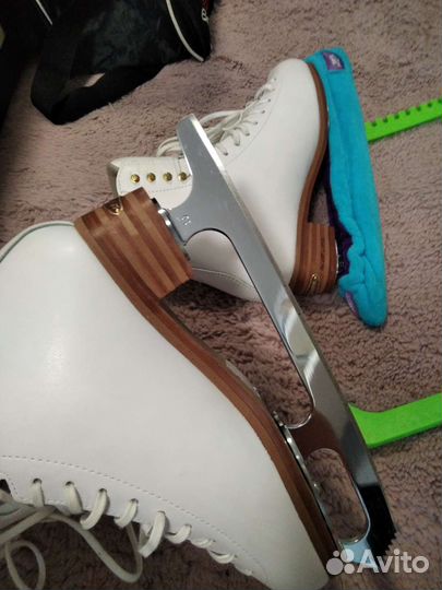 Коньки фигурные Jackson Elle