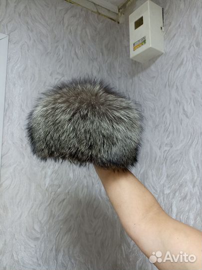 Шапка из меха чернобурой лисы