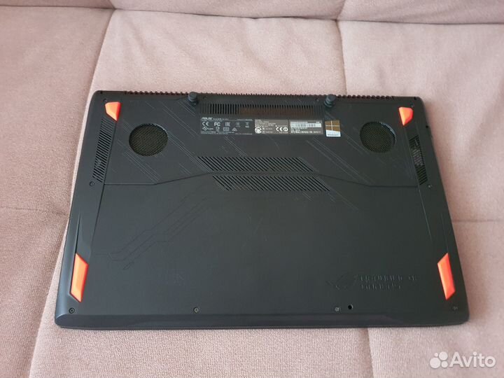 Asus ROG Strix GL702