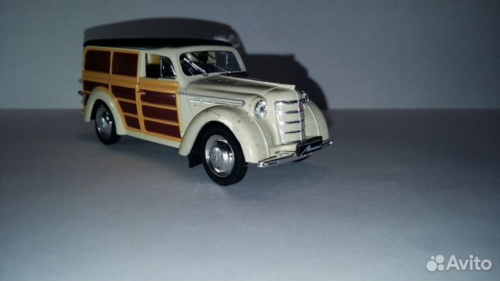 Масштабная модель автомобиля Москвич-400-422