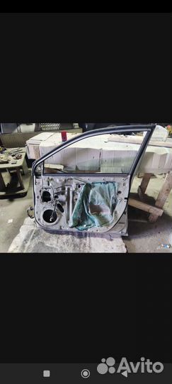 Дверь toyota premio azt240