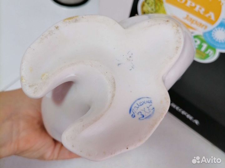 Статуэтка фарфор