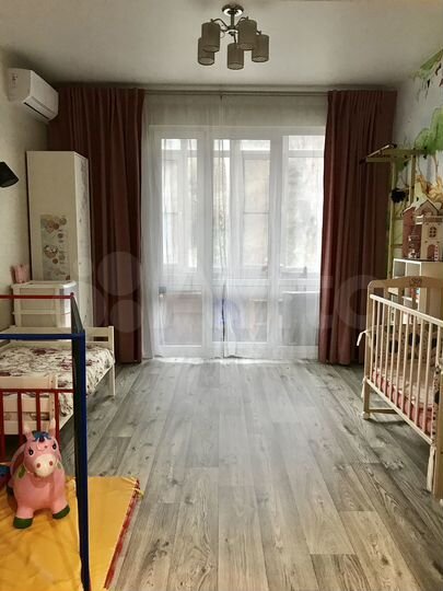 3-к. квартира, 80 м², 3/6 эт.