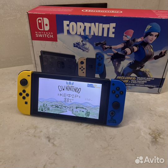 Nintendo Switch Rev 2 Fortnite edition