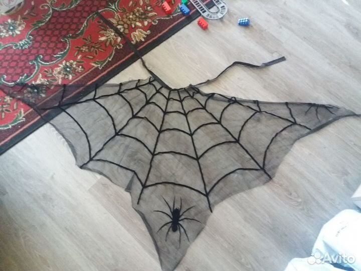 Красивая паутина-накидка 