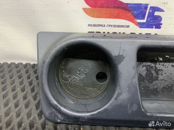 504243444 Подстаканник Iveco Stralis