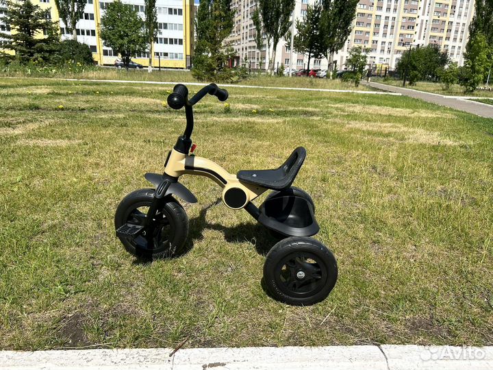 Трехколесный велосипед
