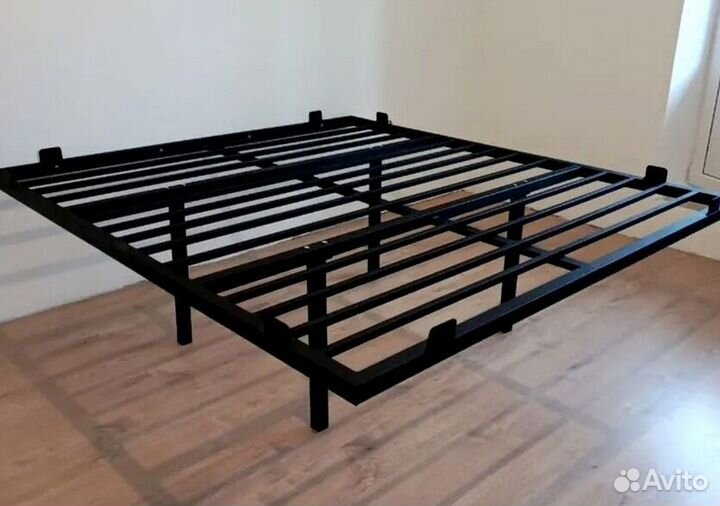 Кровать с парящим эффектом