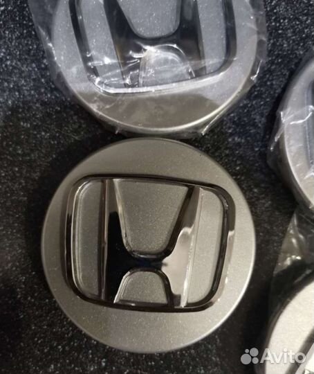 Продам колпак колеса Honda CR-v