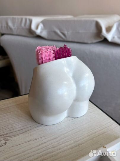 Кашпо бедра в наличии