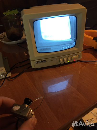 Видео глазок eplutus