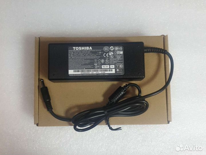 Блок питания для ноутбука Toshiba 19V-4.74A 90W