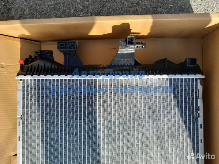 Радиатор системы охлаждения volkswagen california