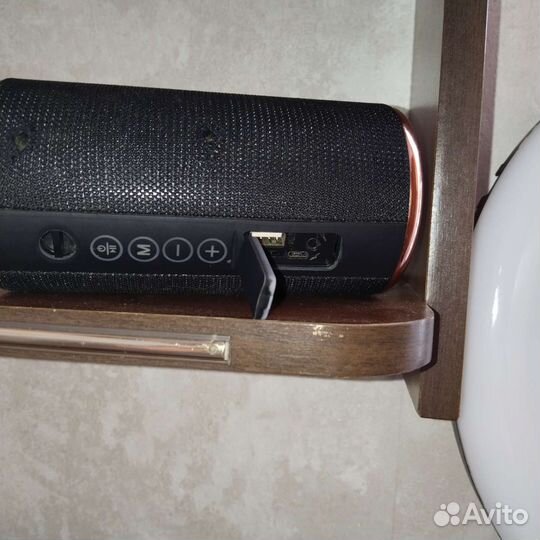 Портативная колонка