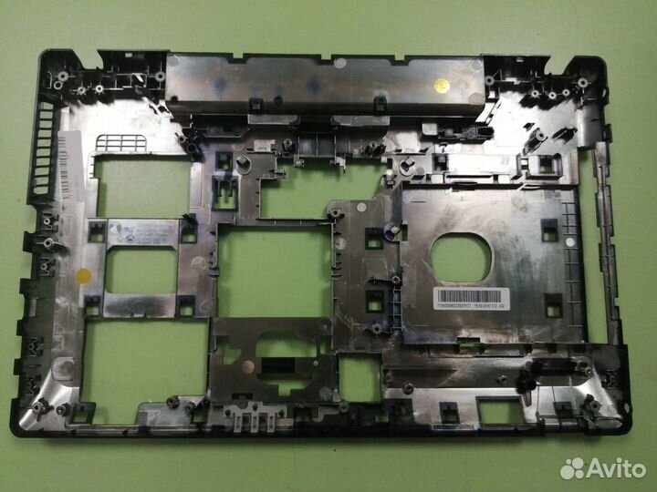 Нижняя часть корпуса (поддон) Lenovo G580 верс.2