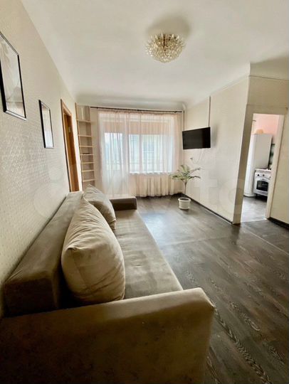 2-к. квартира, 50 м², 4/5 эт.