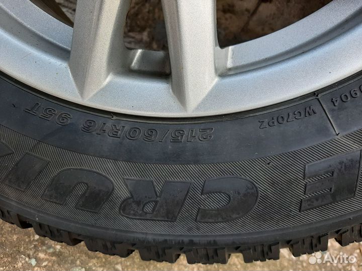 Bridgestone 738V 215/60 R16 T