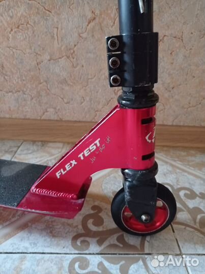 Трюковой самокат