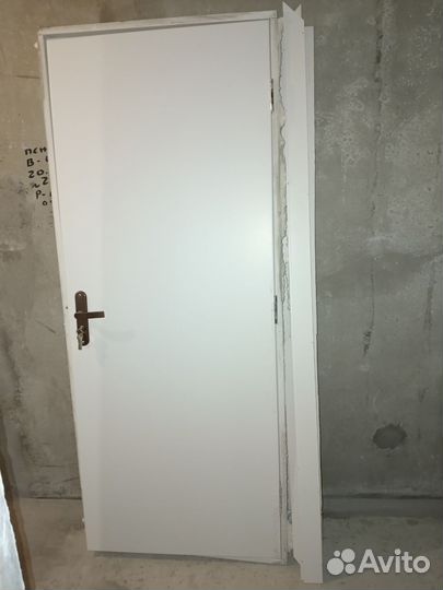 Дверь 80 от застройщика