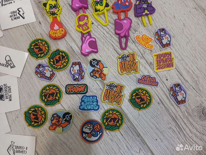 Наклейки переводилки тиктокеры лента